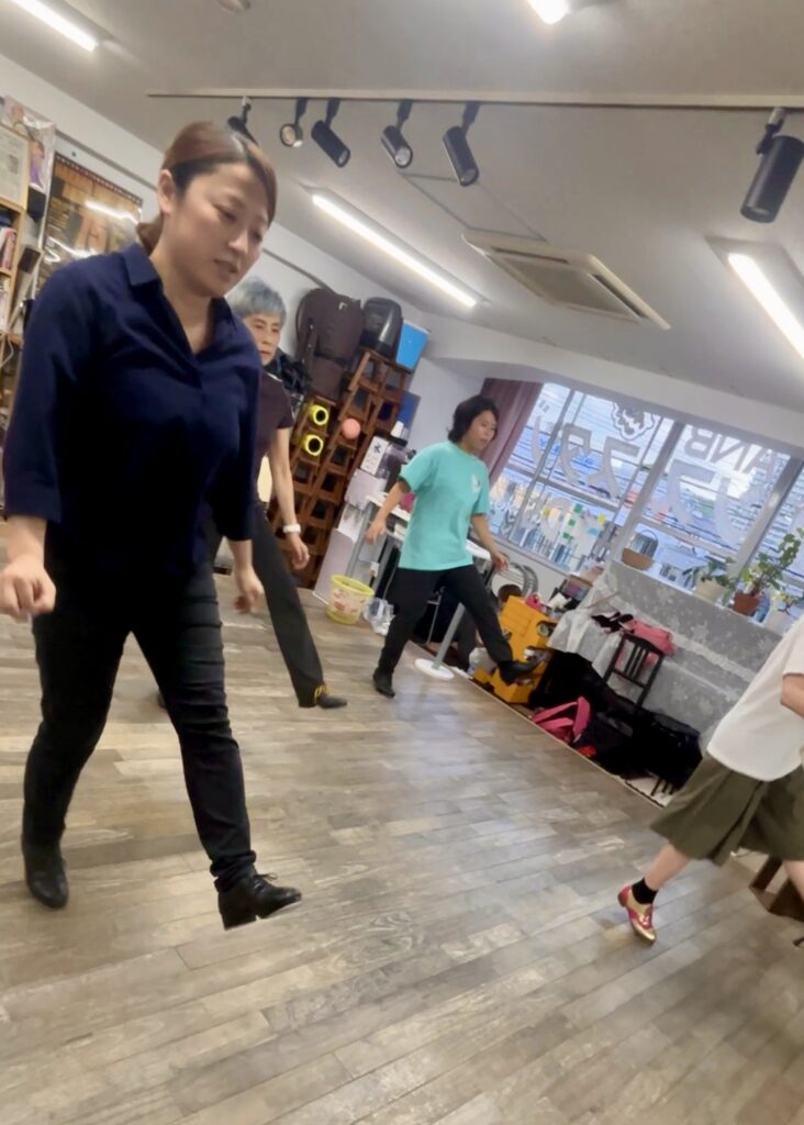 タップダンスレッスン 大人初心者 福岡 ANb Tap Dance Studio