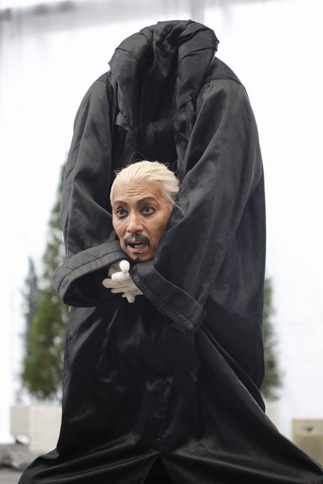 パントマイムアーティスト　TEN-SHO首落ち