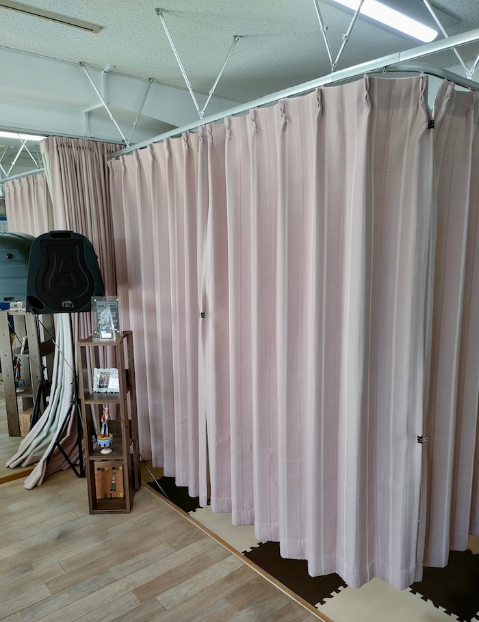 福岡のタップダンススタジオ　ANB Tap Dance Studio内観　更衣スペース外側