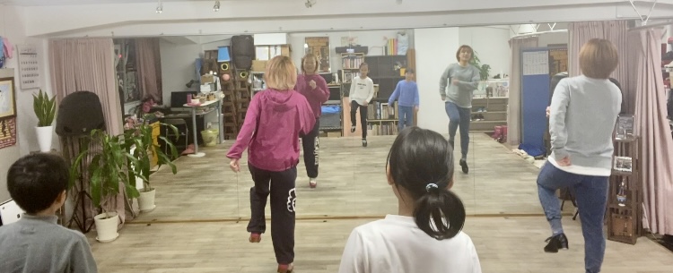 福岡のタップダンス教室　ANB Tap Dance Studioこどもクラスの様子