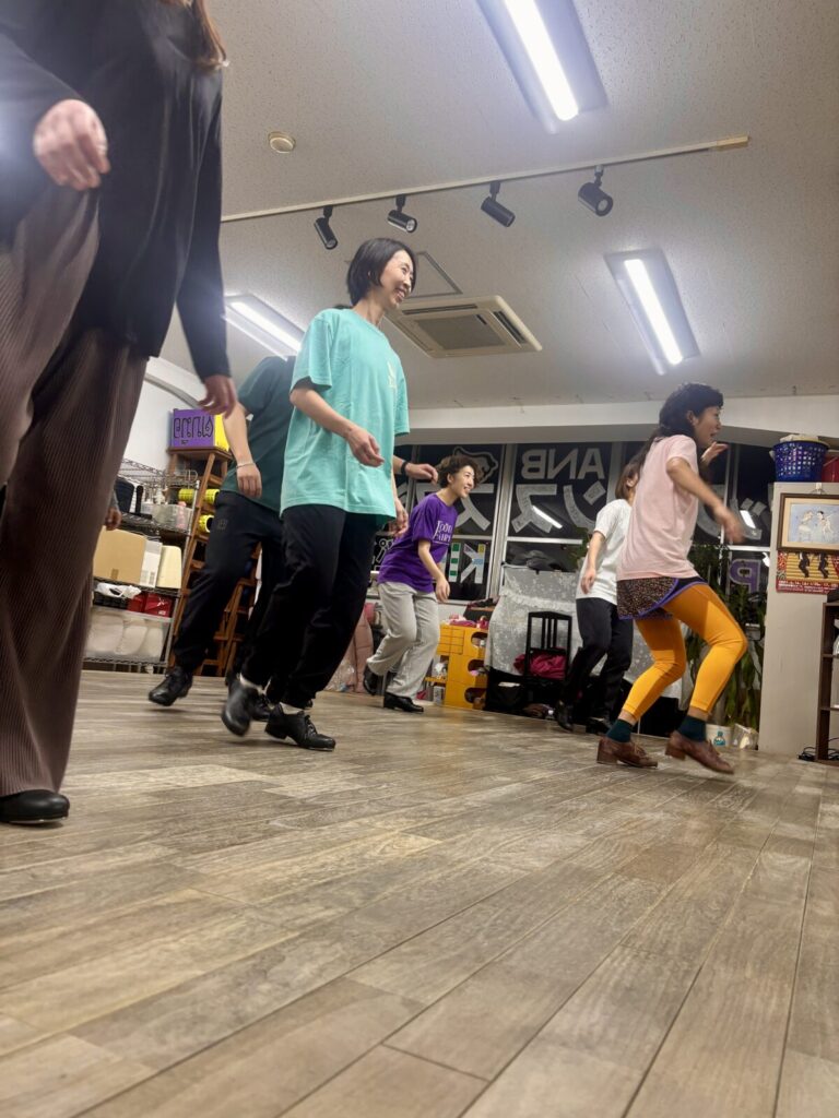 福岡のタップダンススタジオANB Tap Dance Studioでのレオナワークショップの様子　入門・初級クラス
